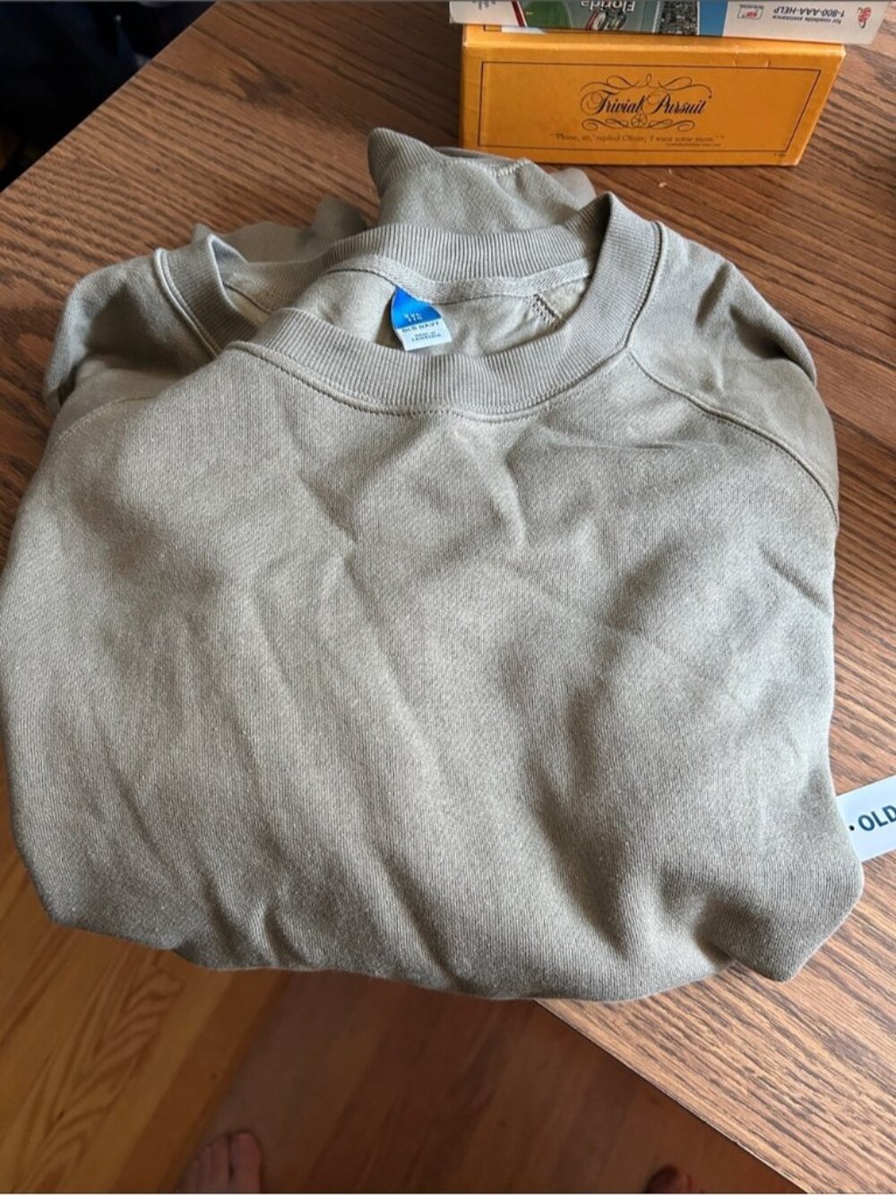 NWT Old Navy Unisex Crewneck Long Sleeve Sweatshirt in Olive Size XXL